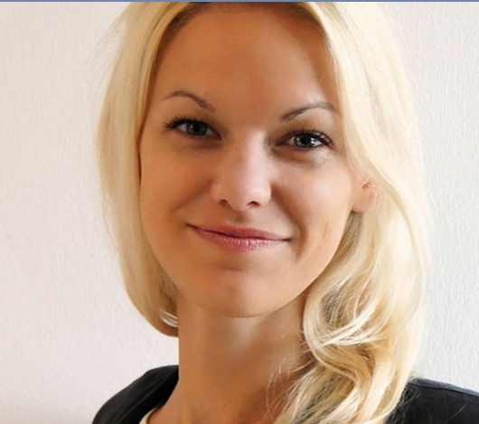 Frau Prof. Dr. Sarah Diefenbach 
